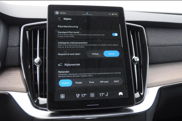 Volvo XC90 T8 408PK Automaat Plug-in hybrid AWD Ultra Bright / Luchtvering / Trekhaak / Panoramadak / Google services / Elektrisch bedienbare voorstoelen met geheugen / Stoelverwarming voor en achter