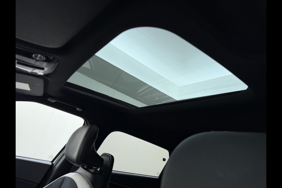 Kia Ev6 GT-Line 77.4kWh Warmtepomp Trekhaak Panoramadak Head-Up Display Meridian®-Audio Stoelkoeling+Verwarming Elek.Stoelen+Memory 360° Apple Carplay Android Auto Privacy Glas Lmv Led DAB Isofix Draadloze lader Dealeronderhouden Origineel Nederlandse Auto 1e Eigenaar