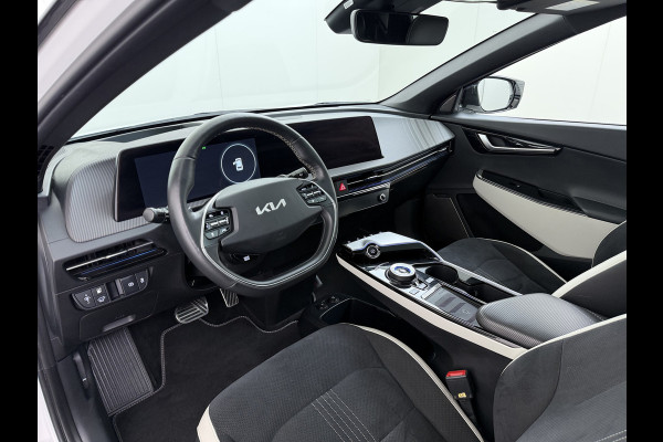 Kia Ev6 GT-Line 77.4kWh Warmtepomp Trekhaak Panoramadak Head-Up Display Meridian®-Audio Stoelkoeling+Verwarming Elek.Stoelen+Memory 360° Apple Carplay Android Auto Privacy Glas Lmv Led DAB Isofix Draadloze lader Dealeronderhouden Origineel Nederlandse Auto 1e Eigenaar
