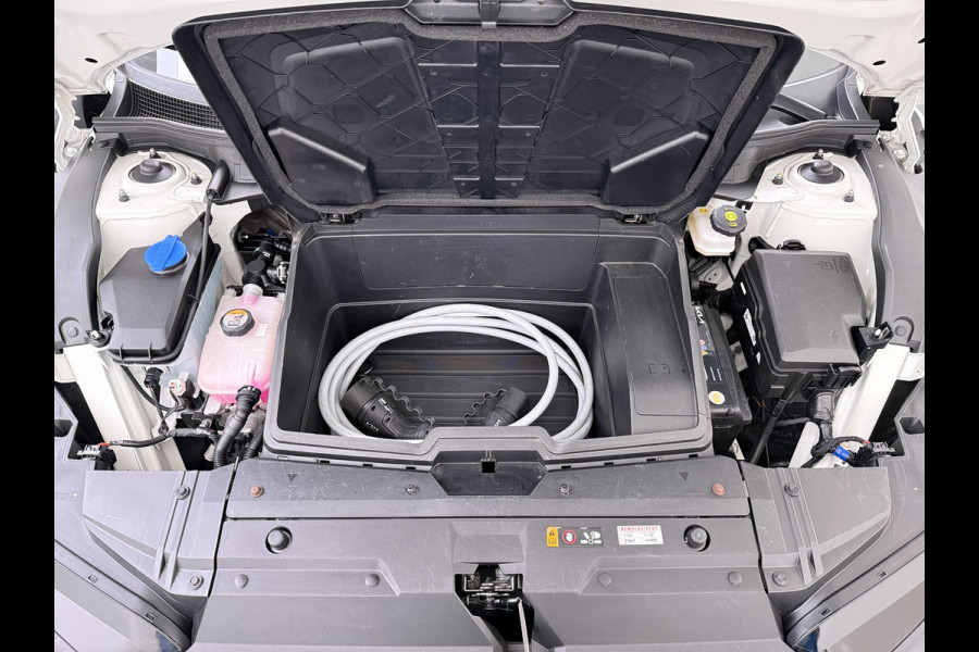 Kia Ev6 GT-Line 77.4kWh Warmtepomp Trekhaak Panoramadak Head-Up Display Meridian®-Audio Stoelkoeling+Verwarming Elek.Stoelen+Memory 360° Apple Carplay Android Auto Privacy Glas Lmv Led DAB Isofix Draadloze lader Dealeronderhouden Origineel Nederlandse Auto 1e Eigenaar