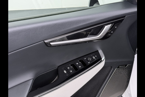 Kia Ev6 GT-Line 77.4kWh Warmtepomp Trekhaak Panoramadak Head-Up Display Meridian®-Audio Stoelkoeling+Verwarming Elek.Stoelen+Memory 360° Apple Carplay Android Auto Privacy Glas Lmv Led DAB Isofix Draadloze lader Dealeronderhouden Origineel Nederlandse Auto 1e Eigenaar