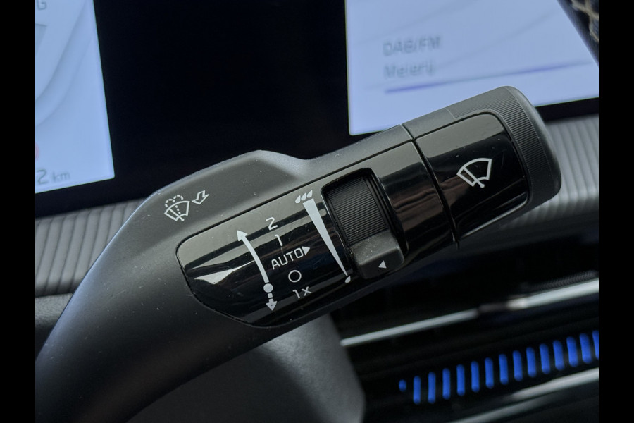 Kia Ev6 GT-Line 77.4kWh Warmtepomp Trekhaak Panoramadak Head-Up Display Meridian®-Audio Stoelkoeling+Verwarming Elek.Stoelen+Memory 360° Apple Carplay Android Auto Privacy Glas Lmv Led DAB Isofix Draadloze lader Dealeronderhouden Origineel Nederlandse Auto 1e Eigenaar