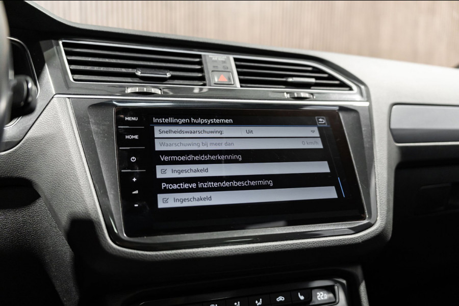 Volkswagen Tiguan 2.0 TSI 4Motion R-Line DSG PANO LED CAMERA LEDER FULL
