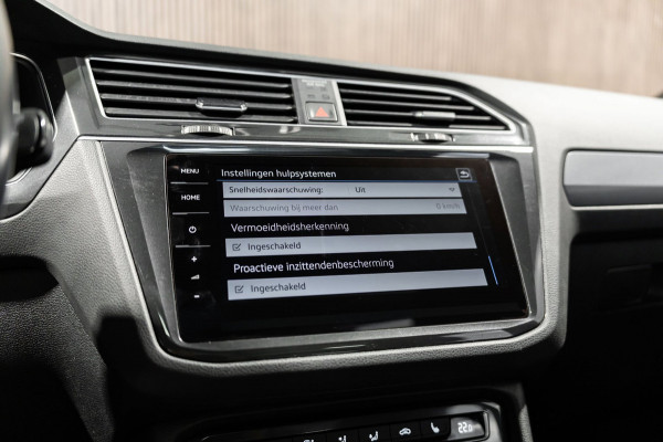 Volkswagen Tiguan 2.0 TSI 4Motion R-Line DSG PANO LED CAMERA LEDER FULL