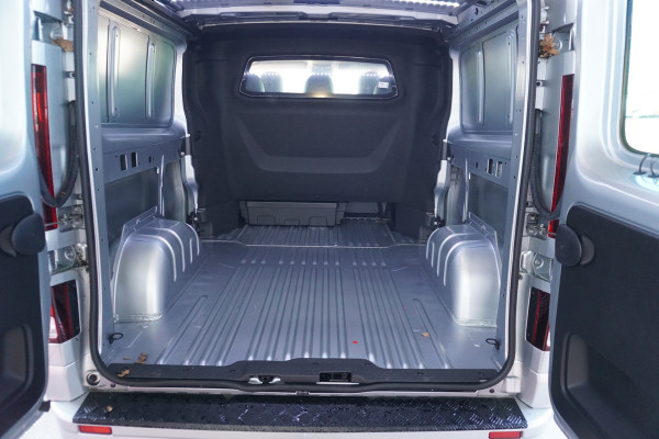 Renault Trafic 2.0 Blue dCi 170PK T29 L2H1 Extra Anniversary DC Automaat nr. V002 | Climate | Navi | Camera | Cruise | Glaslook | Trekhaak