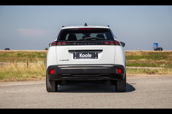 Peugeot e-2008 EV Allure 54 kWh ADAPTIVE CRUISE / CARPLAY / CAMERA / NAVI