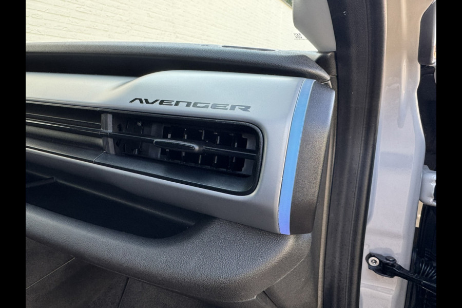 Jeep Avenger Summit 54 kWh Clima Camera Carplay Adaptive Cruise PDC voor en achter Half Leder