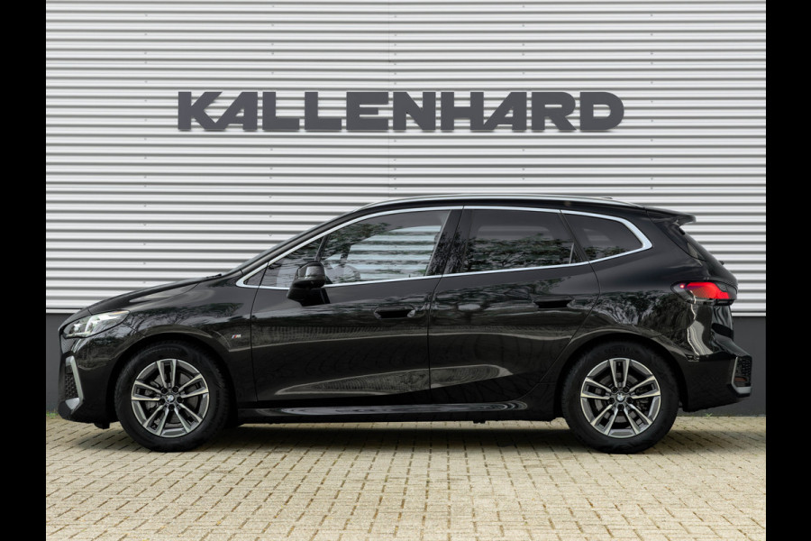 BMW 2 Serie Active Tourer 220i - M-Sport - Pano - Memoryzetels - Trekhaak - Head-Up