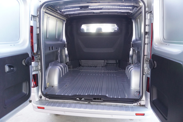 Renault Trafic 2.0 Blue dCi 170PK T29 L2H1 Extra DC Automaat nr. V038 | Climate | Cruise | Navi | Camera