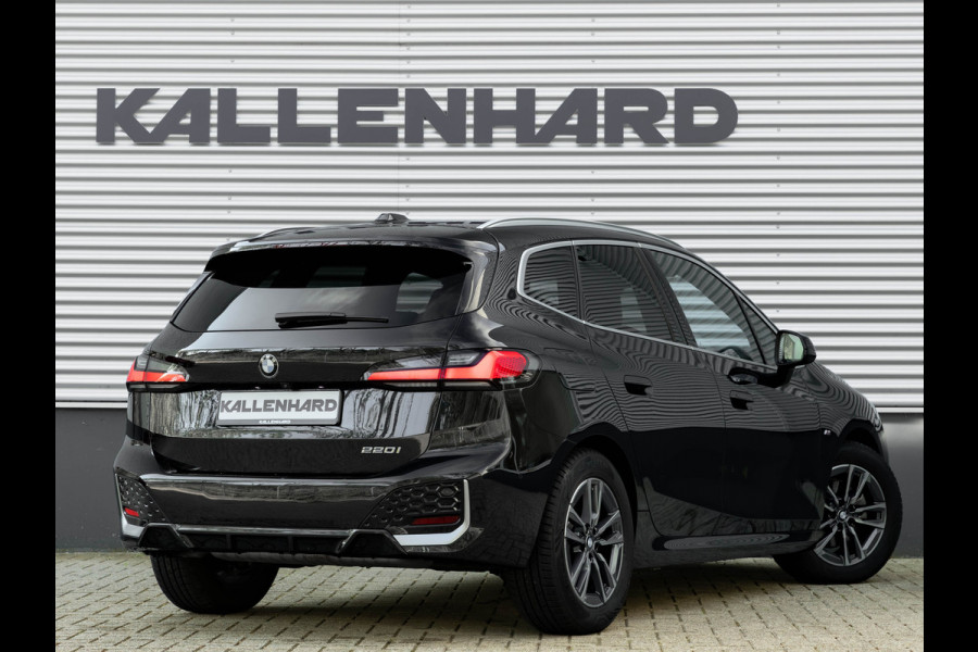 BMW 2 Serie Active Tourer 220i - M-Sport - Pano - Memoryzetels - Trekhaak - Head-Up