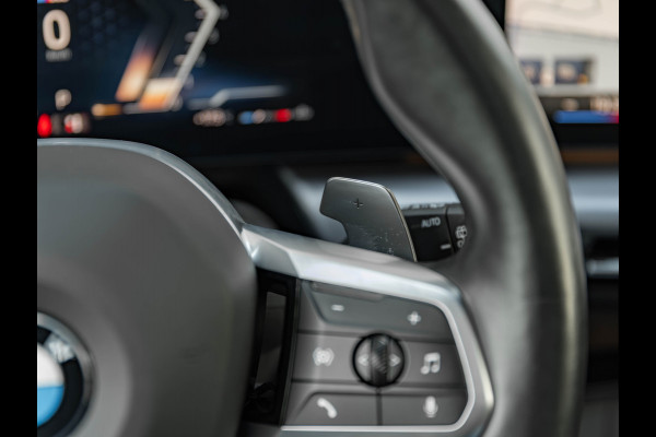 BMW 2 Serie Active Tourer 220i - M-Sport - Pano - Memoryzetels - Trekhaak - Head-Up