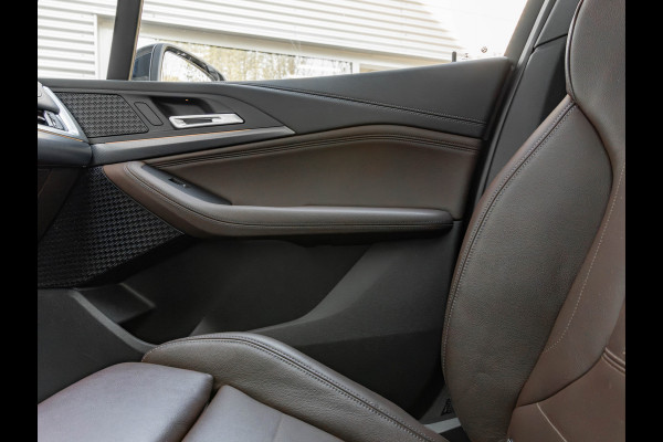 BMW 2 Serie Active Tourer 220i - M-Sport - Pano - Memoryzetels - Trekhaak - Head-Up