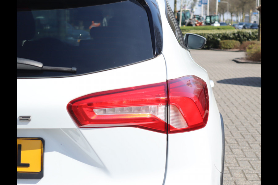 Ford FOCUS Wagon 1.0 EcoBoost Active Business Navi / Trekh / Stoel-stuurverwarming / Keyless / Deurvanger / Handgeschakeld