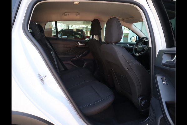 Ford FOCUS Wagon 1.0 EcoBoost Active Business Navi / Trekh / Stoel-stuurverwarming / Keyless / Deurvanger / Handgeschakeld