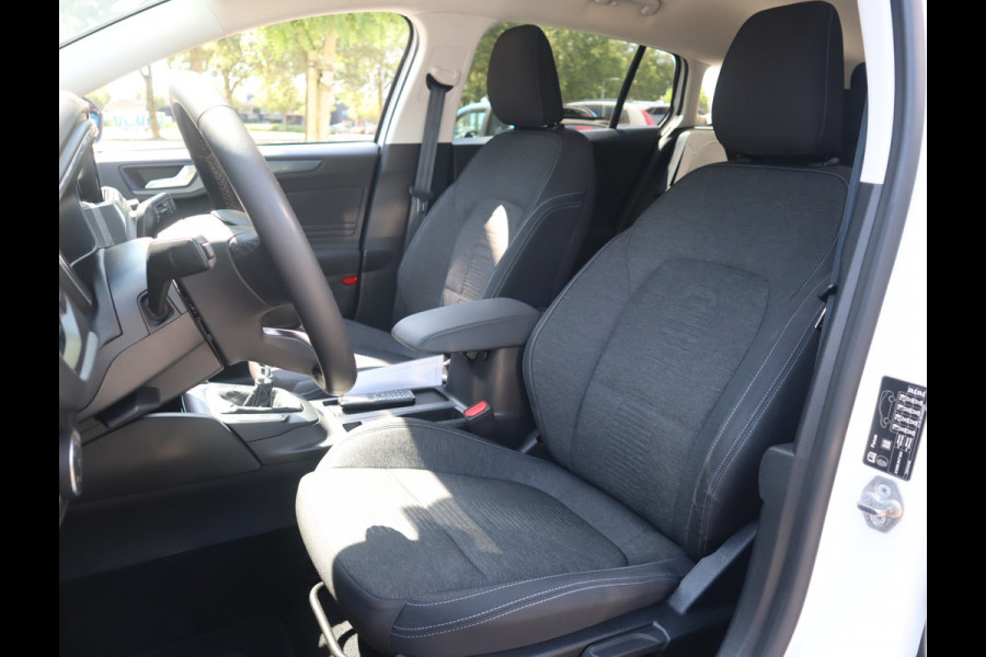Ford FOCUS Wagon 1.0 EcoBoost Active Business Navi / Trekh / Stoel-stuurverwarming / Keyless / Deurvanger / Handgeschakeld