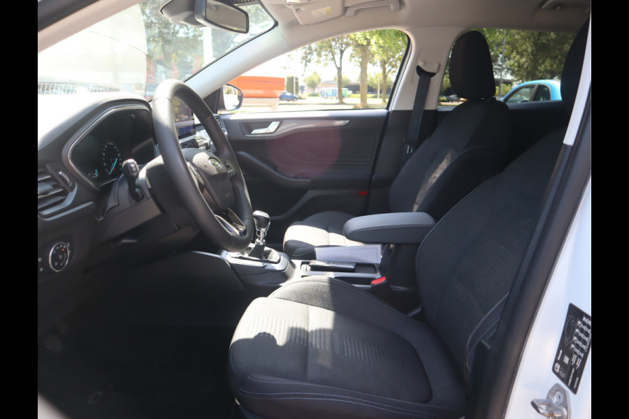 Ford FOCUS Wagon 1.0 EcoBoost Active Business Navi / Trekh / Stoel-stuurverwarming / Keyless / Deurvanger / Handgeschakeld