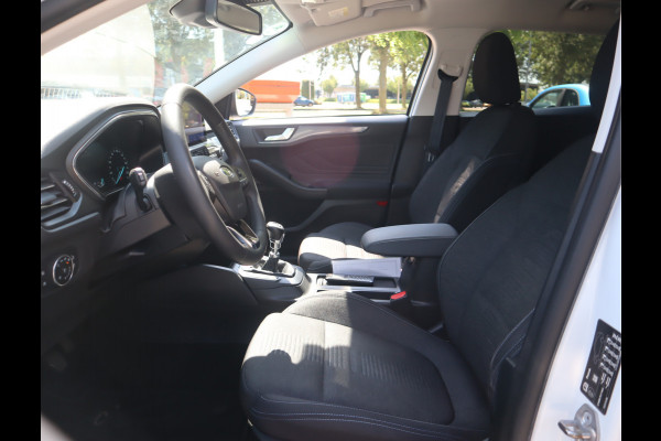 Ford FOCUS Wagon 1.0 EcoBoost Active Business Navi / Trekh / Stoel-stuurverwarming / Keyless / Deurvanger / Handgeschakeld