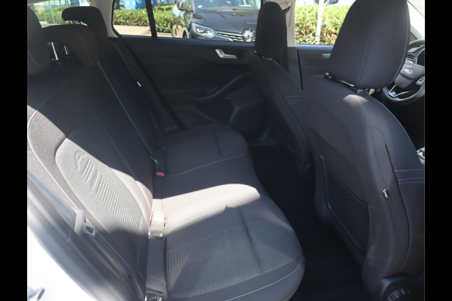 Ford FOCUS Wagon 1.0 EcoBoost Active Business Navi / Trekh / Stoel-stuurverwarming / Keyless / Deurvanger / Handgeschakeld
