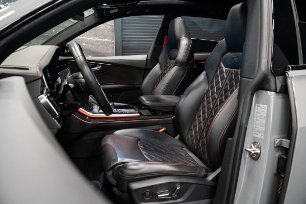 Audi Q8 4.0 TFSI SQ8 quattro *Bang & Olufsen / Panorama / Vierwielbesturing / HUD / Surround-view / Standverwarming*
