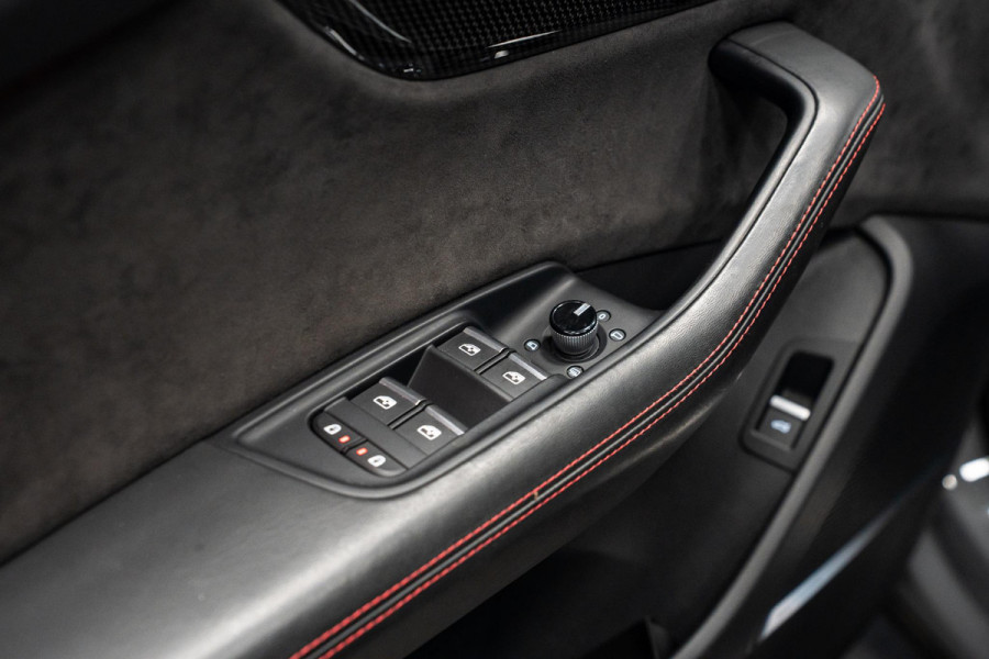 Audi Q8 4.0 TFSI SQ8 quattro *Bang & Olufsen / Panorama / Vierwielbesturing / HUD / Surround-view / Standverwarming*