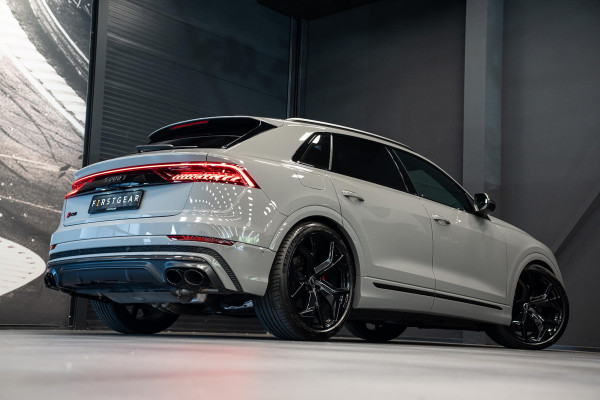 Audi Q8 4.0 TFSI SQ8 quattro *Bang & Olufsen / Panorama / Vierwielbesturing / HUD / Surround-view / Standverwarming*