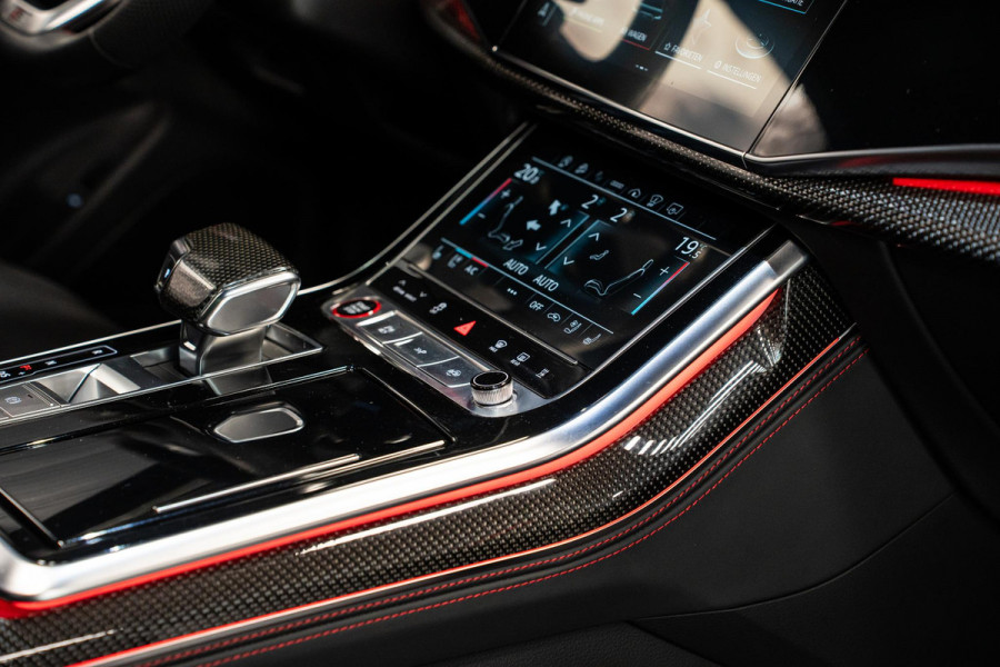 Audi Q8 4.0 TFSI SQ8 quattro *Bang & Olufsen / Panorama / Vierwielbesturing / HUD / Surround-view / Standverwarming*
