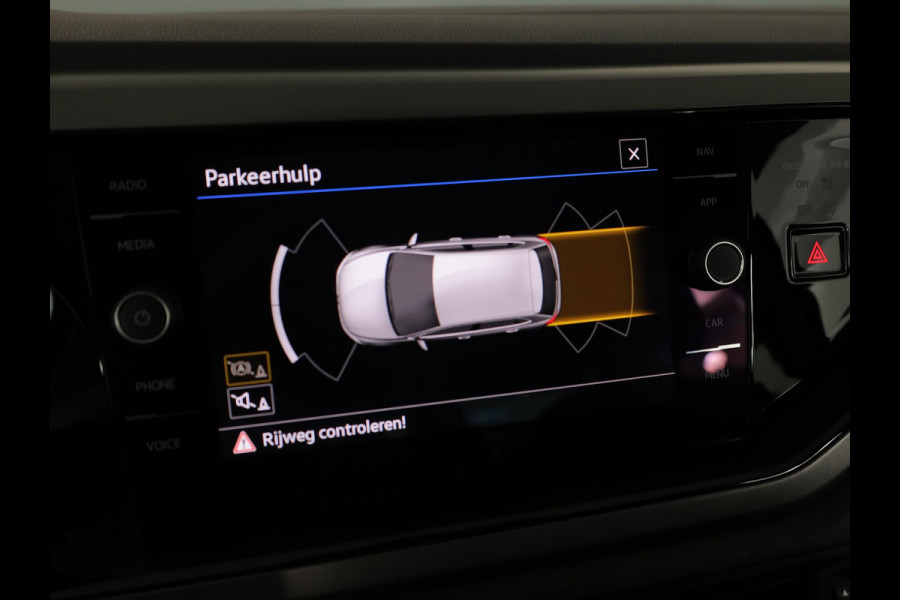 Volkswagen Polo 1.0 TSI R-Line Edition 95 pk | Navigatie | Parkeersensoren | Adaptieve cruise control | Autom. airco | Apple Carplay/Android Auto |