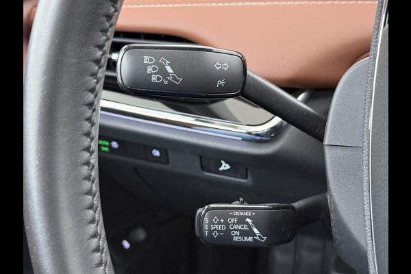 Škoda ENYAQ iV 60 Panoramadak Trekhaak Leder Adap.Cruise Stoel+Stuur+Achterbankverwarming Camera 3-Zone Ecc SOH 90% Keyless Navi Pdc Elek.Achterklep Apple Carplay Android Auto P-Assist Privacy Glas Led Lmv 20" 1.000KG Trekgewicht 1e Eigenaar Origineel Nederlandse Auto Zeer compleet