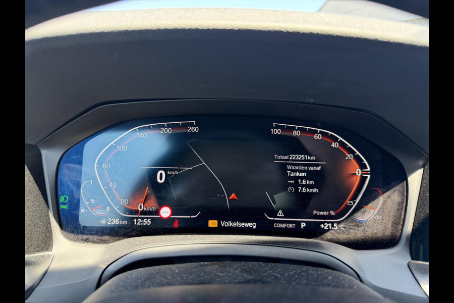 BMW 3-serie 330i High Executive M-Sport | Navigatie | Climate Control | Stoelverwarming | Parkeersensoren |