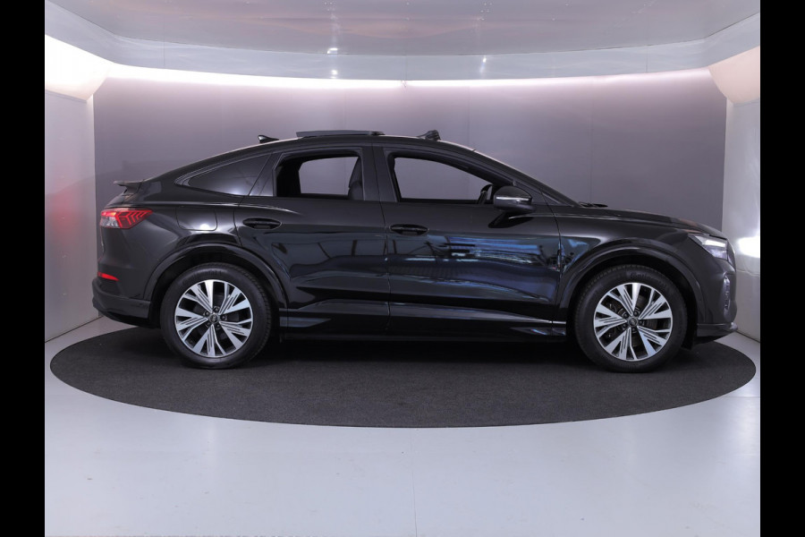 Audi Q4 e-tron 40 S edition 77 kWh 204 pk | Navigatie | Panoramadak | Parkeersensoren (Park assist) | Achteruitrijcamera | Autom. airco (3 zones) | Keyless | S-Line |
