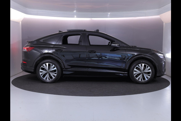 Audi Q4 e-tron 40 S edition 77 kWh 204 pk | Navigatie | Panoramadak | Parkeersensoren (Park assist) | Achteruitrijcamera | Autom. airco (3 zones) | Keyless | S-Line |