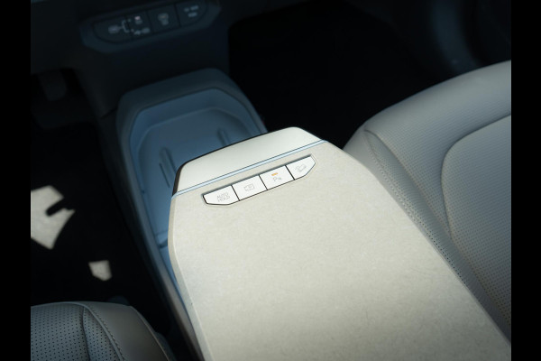 Kia EV3 Plus Advanced 81.4 kWh | Schuifkantel dak| Elektrische achterklep | Stoel en stuurverwarming |