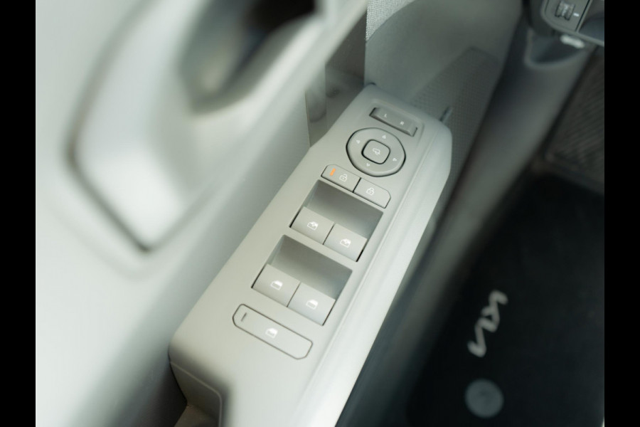 Kia EV3 Plus Advanced 81.4 kWh | Schuifkantel dak| Elektrische achterklep | Stoel en stuurverwarming |