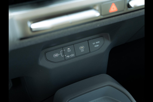 Kia EV3 Plus Advanced 81.4 kWh | Schuifkantel dak| Elektrische achterklep | Stoel en stuurverwarming |