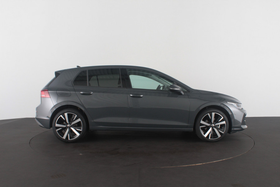 Volkswagen Golf 1.5 eTSI Life Edition > 18 inch/Dolphin Gray/Sfeerverlichting/Travel assist...