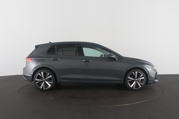 Volkswagen Golf 1.5 eTSI Life Edition > 18 inch/Dolphin Gray/Sfeerverlichting/Travel assist...