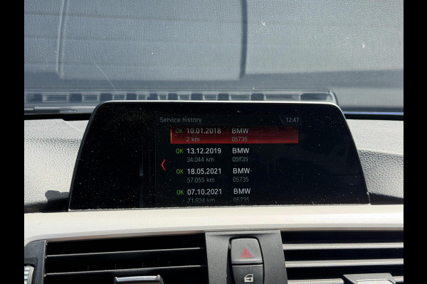 BMW 3-serie 330e High Executive SOH 91,3% | Navigatie | Lederen Bekleding | 19 Inch Lichtmetalen Velgen | Cruise Control |