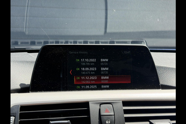 BMW 3-serie 330e High Executive SOH 91,3% | Navigatie | Lederen Bekleding | 19 Inch Lichtmetalen Velgen | Cruise Control |