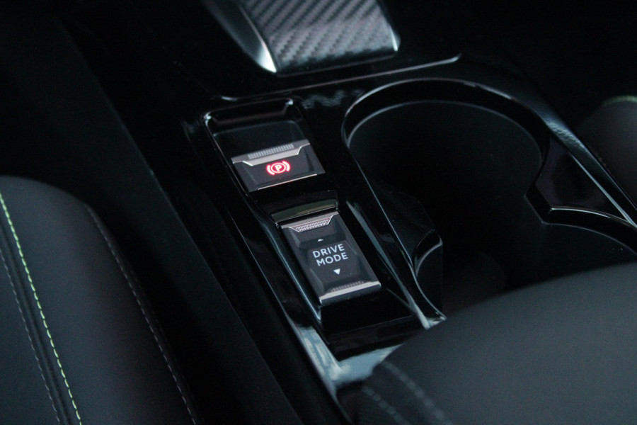 Peugeot 208 1.2 Hybrid 145PK AUTOMAAT GT | CAMERA VOOR + ACHTER | NAVIGATIE | DRAADLOZE APPLE CARPLAY/ANDROID AUTO | FULL LED KOPLAMPEN | LICHTMETALEN VELGEN 17" | DODEHOEK DETECTIE | DRAADLOZE TELEFOONLADER | KEYLESS ENTRY/START | DAB+ RADIO | ADAPTIVE CRUISE CONTROL | CLIMATE CONTROL |