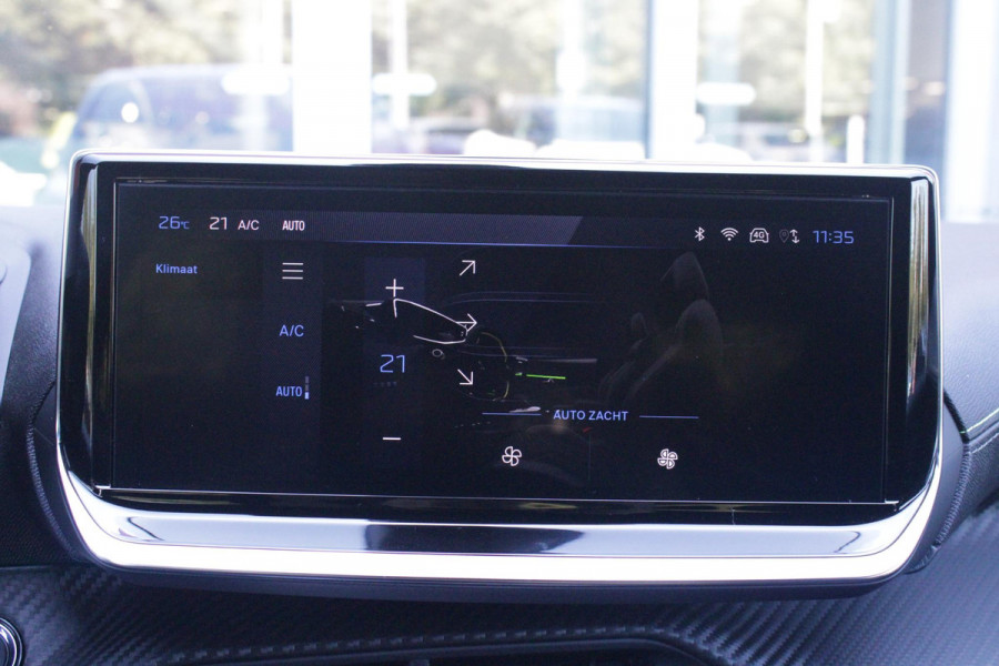 Peugeot 208 1.2 Hybrid 145PK AUTOMAAT GT | CAMERA VOOR + ACHTER | NAVIGATIE | DRAADLOZE APPLE CARPLAY/ANDROID AUTO | FULL LED KOPLAMPEN | LICHTMETALEN VELGEN 17" | DODEHOEK DETECTIE | DRAADLOZE TELEFOONLADER | KEYLESS ENTRY/START | DAB+ RADIO | ADAPTIVE CRUISE CONTROL | CLIMATE CONTROL |