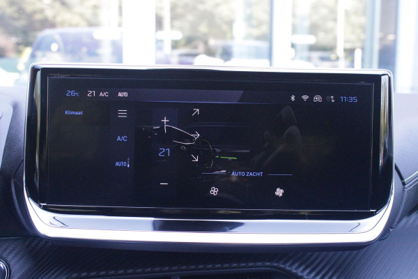 Peugeot 208 1.2 Hybrid 145PK AUTOMAAT GT | CAMERA VOOR + ACHTER | NAVIGATIE | DRAADLOZE APPLE CARPLAY/ANDROID AUTO | FULL LED KOPLAMPEN | LICHTMETALEN VELGEN 17" | DODEHOEK DETECTIE | DRAADLOZE TELEFOONLADER | KEYLESS ENTRY/START | DAB+ RADIO | ADAPTIVE CRUISE CONTROL | CLIMATE CONTROL |