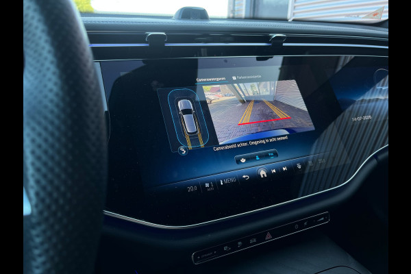 Mercedes-Benz E-Klasse Estate 300 e AMG Line night pakket hyperscreen