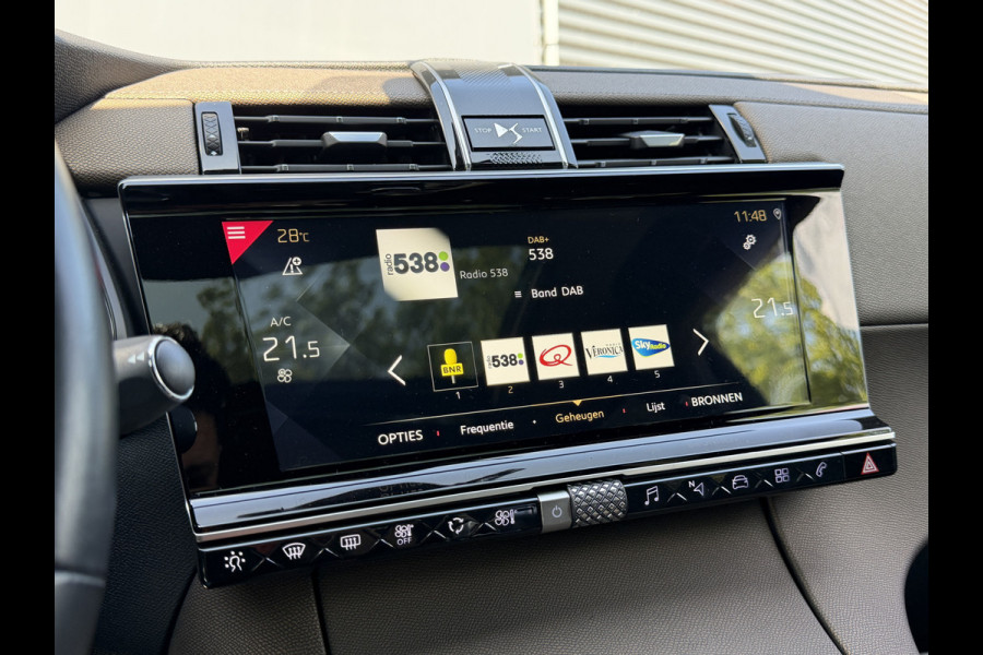 DS 7 Crossback BWJ 2020 | 1.2T 131 PK Executive PANO DAK | | CAMERA | CLIMA | CRUISE | NAVI | CARPLAY | PDC | LMV | PRIV. GLAS | MULTIFUNCT. STUUR