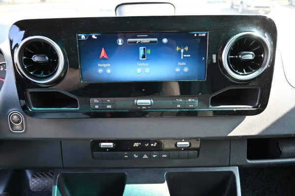 Mercedes-Benz Sprinter 317 CDI L2H2 Pro HD LED, Geveerde stoel, Navigatie met camera