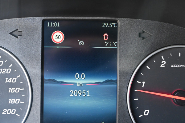 Mercedes-Benz Sprinter 317 CDI L2H2 Pro HD LED, Geveerde stoel, Navigatie met camera