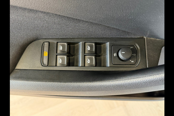 Škoda Kamiq 1.0 TSI Ambition DSG KEYLESS-GO CLIMATE CONTROL ACC NAVIGATIE PDC VIRTUAL COCKPIT