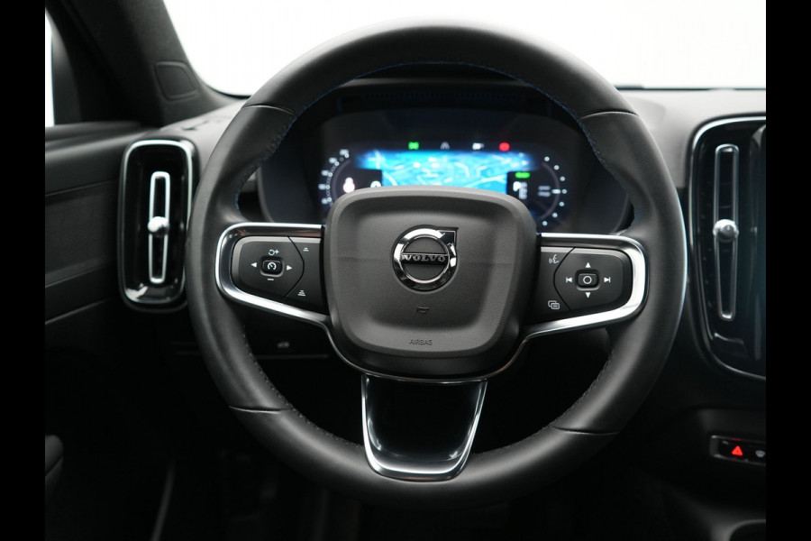 Volvo XC40 Recharge Twin Core 78 kWh 408pk Dealer O.H. | Warmtepomp | Camera | Stoelen & Stuur Verwarmd | Google Assistent | Apple Carplay | Cruise Control | DAB | Virtual Cockpit |