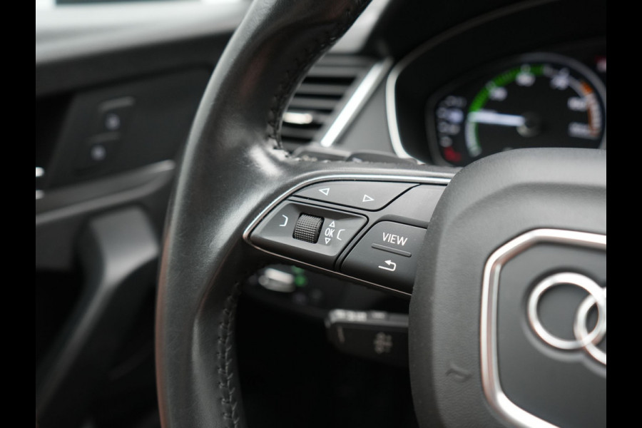Audi Q5 55 TFSI e S Line PHEV 367pk Dealer O.H. | Voorstoelen Verwarmd | Apple Carplay | Keyless Entry | Drive Select | Cruise Control | DAB | 18"L.M | Navigatie | Plug In Hybrid |