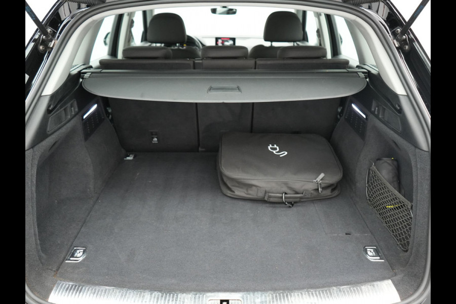 Audi Q5 55 TFSI e S Line PHEV 367pk Dealer O.H. | Voorstoelen Verwarmd | Apple Carplay | Keyless Entry | Drive Select | Cruise Control | DAB | 18"L.M | Navigatie | Plug In Hybrid |