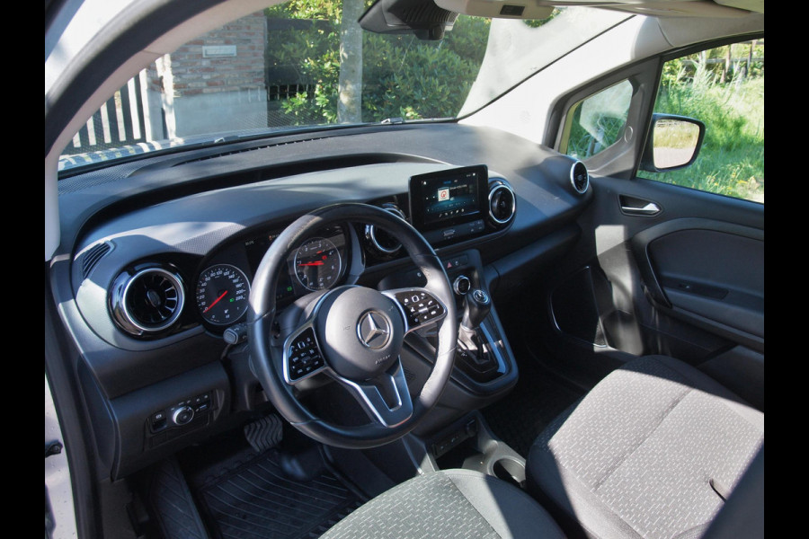 Mercedes-Benz Citan 112 CDI L2 Pro | 3 persoons | Camera | Trekhaak | Automaat | Apple Carplay | Navi | Cruise Control |